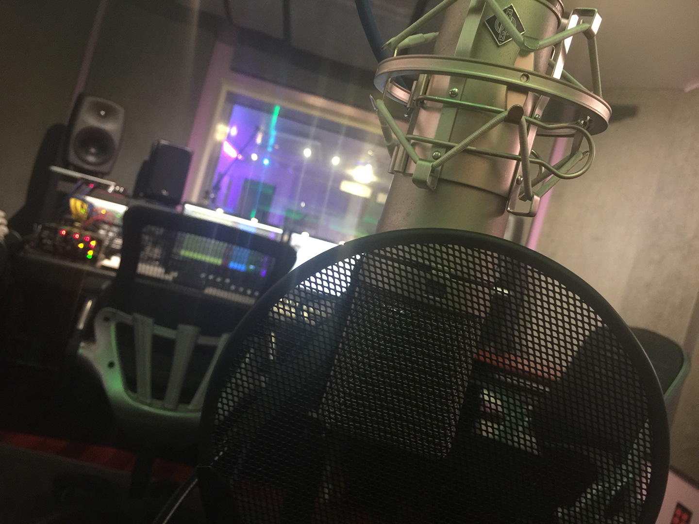 Recording Basic tracks for “SIX” with the Band of Virgos.